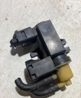 Volvo V60 Turbo solenoid valve 70232502