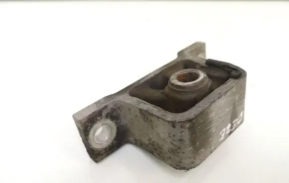 Honda CR-V Gearbox mount
