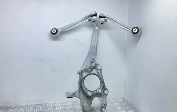 Audi A5 8T 8F Front wheel hub 8K0407257AA 4G0407241D