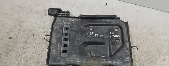 Hyundai i30 Battery tray 371501H500