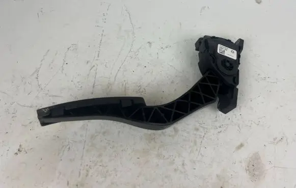 Maserati Levante Accelerator throttle pedal 04861714AF 6PV93396608