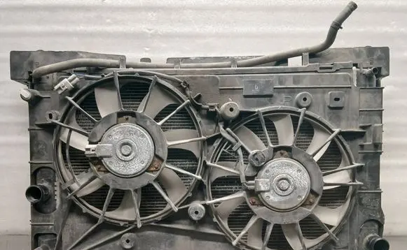 Toyota Prius+ (ZVW40) Radiator set 