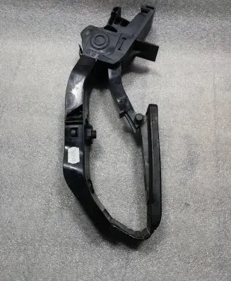 Mercedes-Benz E W211 Accelerator throttle pedal A2113000404
