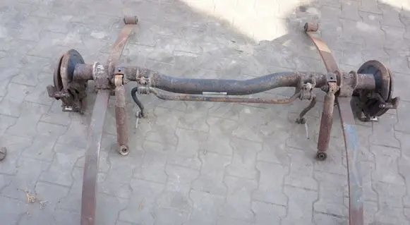 Volkswagen Caddy Rear axle beam with reductor 