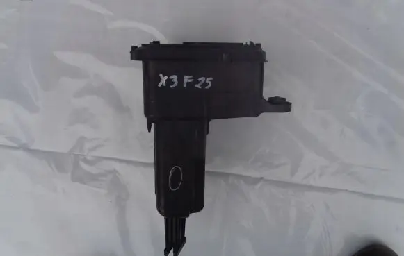 BMW X3 F25 Engine control unit box 8509909