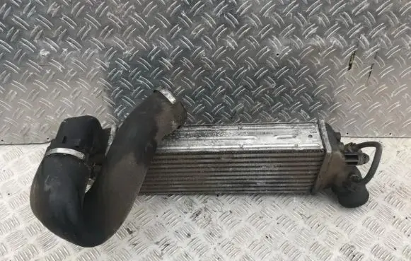 Peugeot 807 Intercooler radiator 1489396080 87022hf