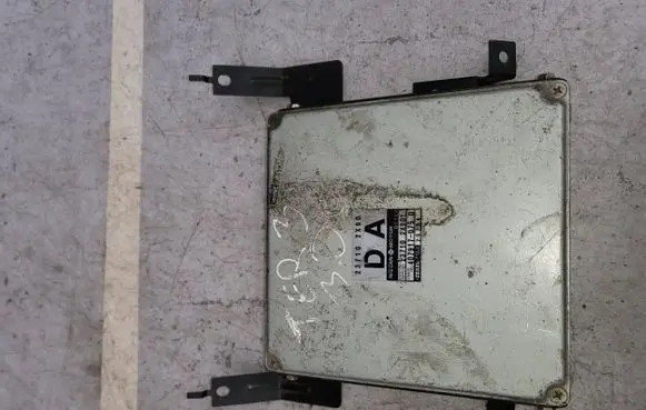 Nissan Terrano Engine control unit/module 237102x90