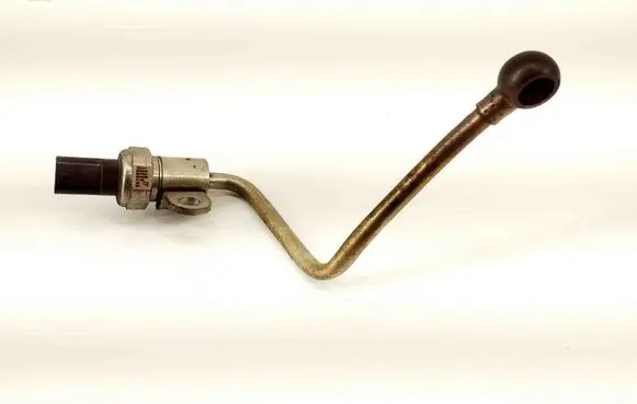 Toyota Verso-S Oil pressure sensor 8570936
