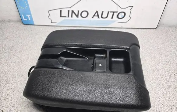 BMW 5 E39 Armrest 8213862 804033