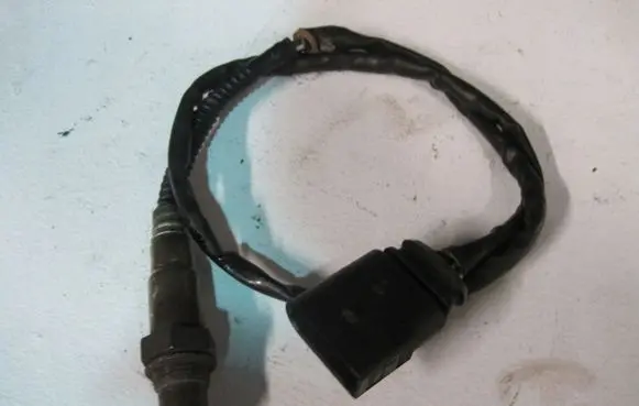 Skoda Rapid (120G, 130G, 135G) Lambda probe sensor 7L0906262C