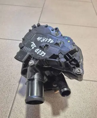 KIA Ceed Thermostat 256902U000