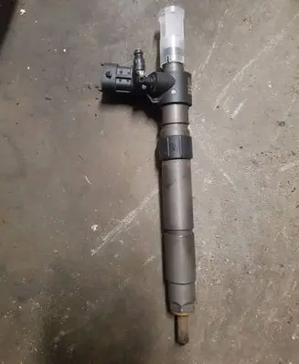 Land Rover Evoque I Fuel injector 0445116049