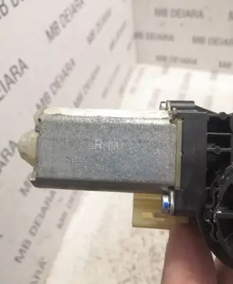 Tesla Model S Seat adjustment motor ag1260182242p