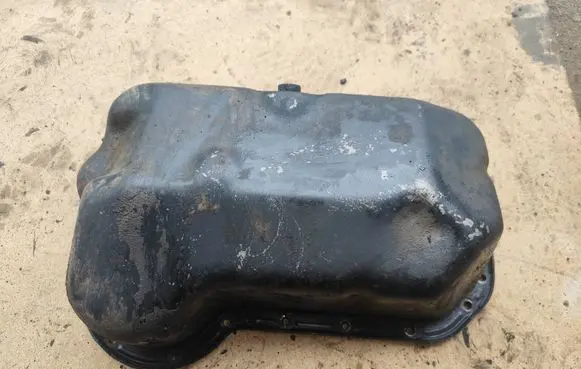 Ford Galaxy Oil sump 389.3