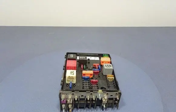 Volkswagen Golf IV Fuse box set 1394932