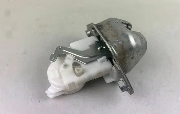 Loading door lock
