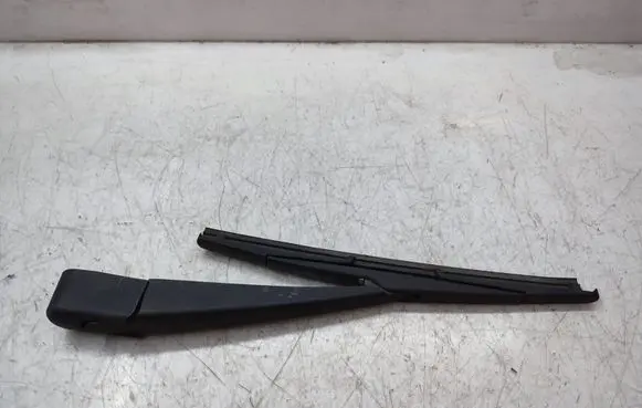 Peugeot 308 Rear wiper blade arm 