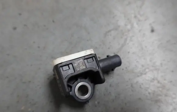 Audi A1 Airbag deployment crash/impact sensor 7E0959352