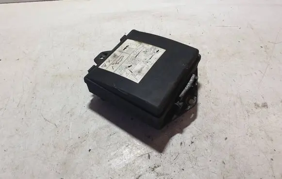 Jaguar XJL Fuse box set 518993100