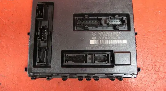 Mercedes-Benz A W169 Door control unit/module A1699010100