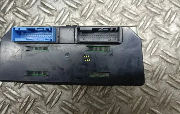 Opel Zafira B Climate control unit