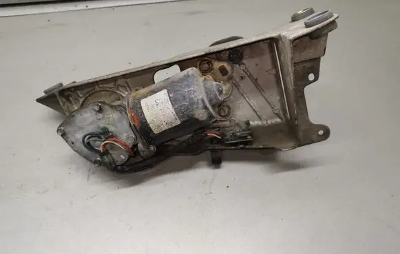 Renault Twingo I Front wiper linkage and motor
