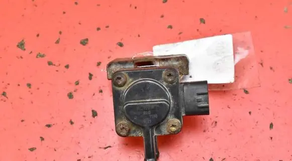 Sensor