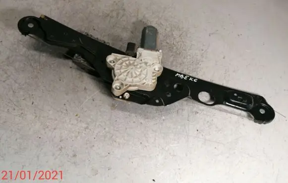 Mercedes-Benz E W211 Rear door window regulator with motor A2118202342