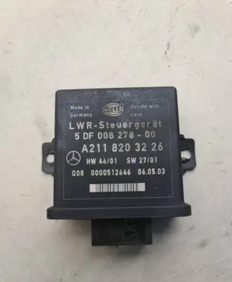 Mercedes-Benz E W211 Light module LCM A2118203226