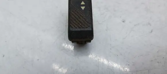 Renault Espace I Electric window control switch 3069