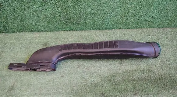 Mercedes-Benz GLA H247 Air intake hose/pipe A6540942097