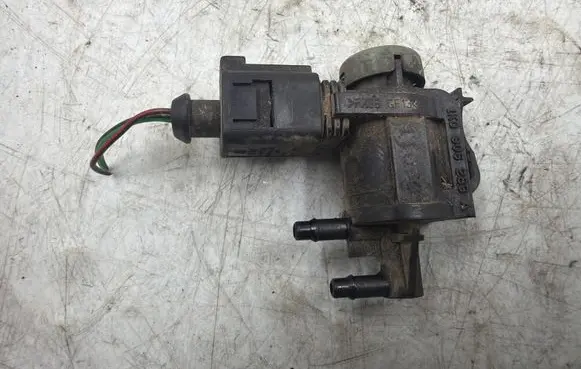 Volkswagen Golf V Turbo solenoid valve 1K0906283A