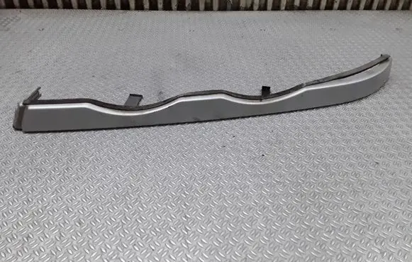 BMW 3 E46 Under headlight/headlamp trim 51138208481