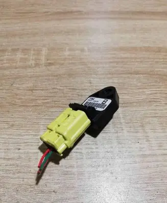 Toyota Corolla Verso AR10 Airbag deployment crash/impact sensor 8983105010