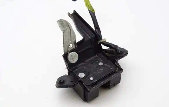 Toyota Yaris Tailgate/trunk/boot lock/catch/latch