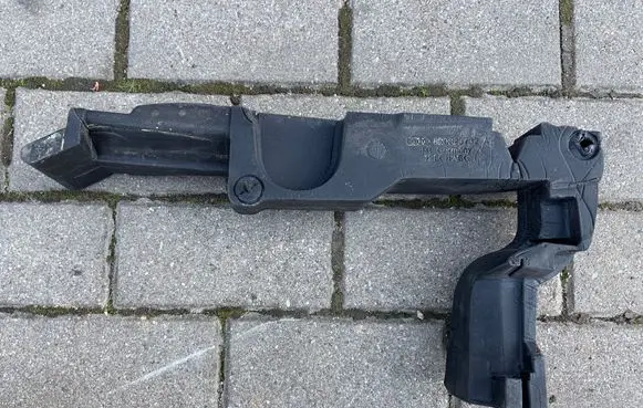 Audi Q5 SQ5 Fender foam support/seal 8R0823732A
