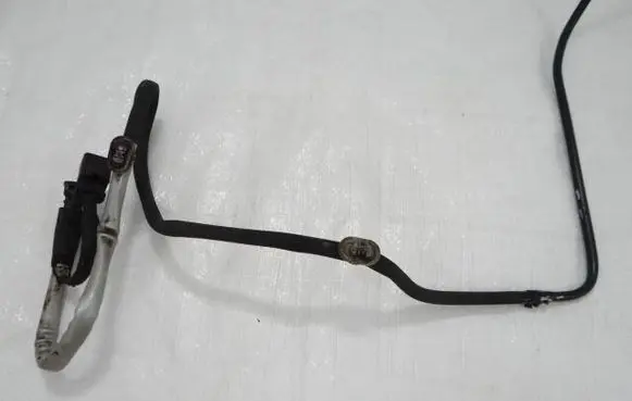 Peugeot Expert AdBlue supply pipe 9807495180