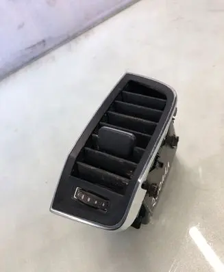Skoda Karoq Dash center air vent grill 57a820952