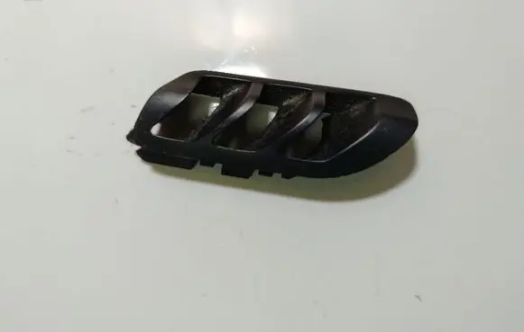 Peugeot 307 Dash center air vent grill