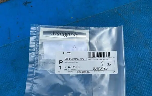 Mercedes-Benz Vito Viano W447 Manufacturer badge logo/emblem A4478170100 403478568