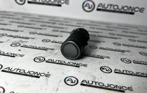BMW 5 E60 E61 Front parking sensor holder (PDC) 6938742 6772981