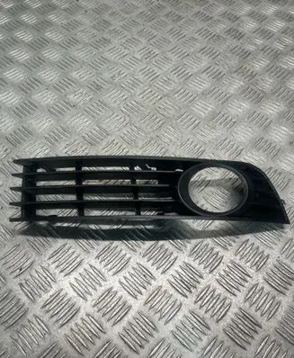 Audi A4 S4 B6 8E 8H Front fog light trim/grill 