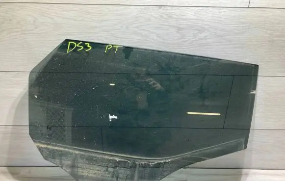 DS Automobiles 3 Crossback Rear windscreen/windshield window 