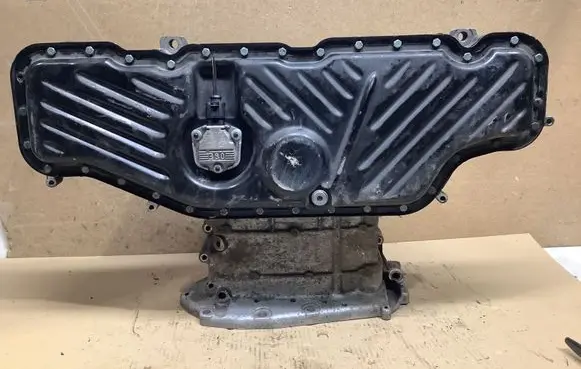 Audi A6 S6 C6 4F Oil sump 059103603AH 059103602D