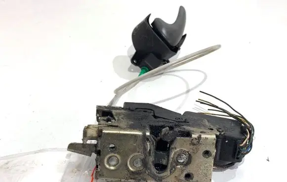 Mercedes-Benz Sprinter W901 W902 W903 W904 Front door lock A9017201435