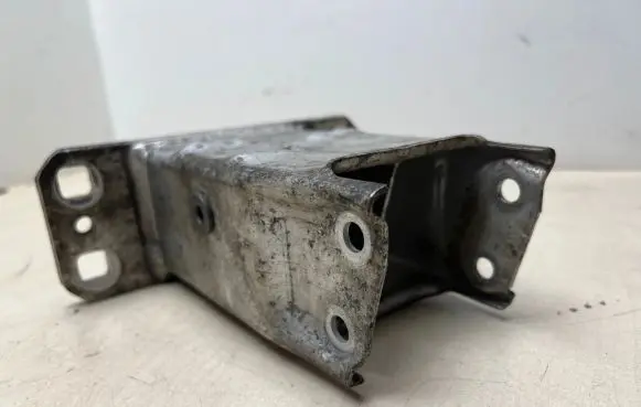 BMW 5 E60 E61 Front bumper support beam CH30506143 6137