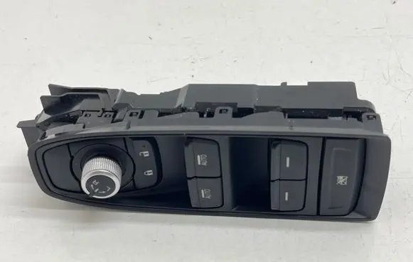 Subaru Outback (BT) Electric window control switch 83071AN03B