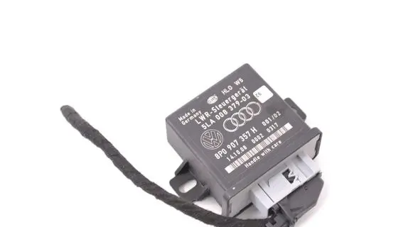 BMW X3 F25 Light module LCM 8P0907357H 5LA008379