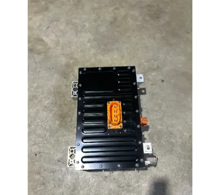 Renault Clio V Hybrid / electric car battery 295103263R R065535 100RES0219342