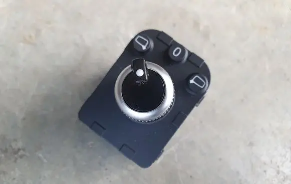 Audi A4 S4 B9 Wing mirror switch 4M0959565G